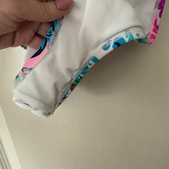 Lilly Pulitzer lattice swimsuit. - Picture 3 of 4